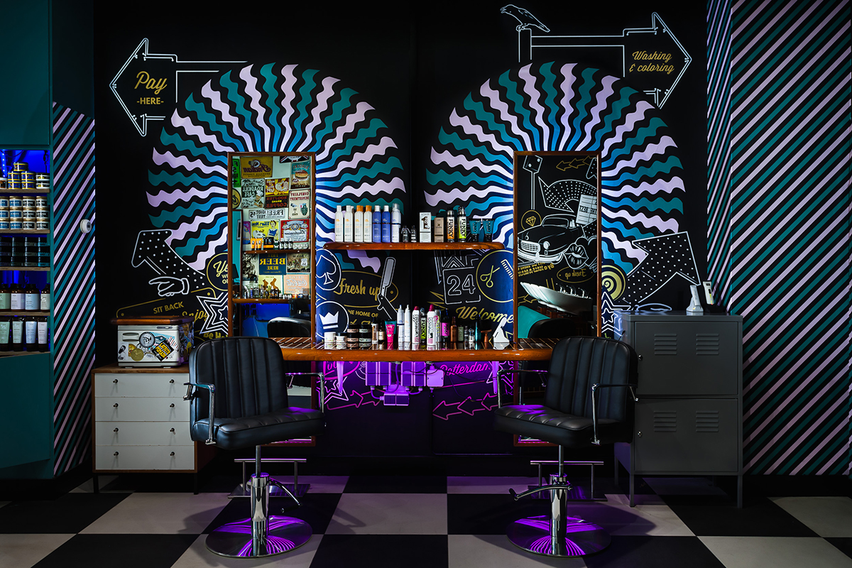 Mudly’s Barbershop – Producten en Spiegels
